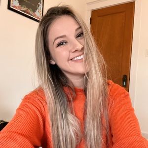 Meet your Posher, Haylee